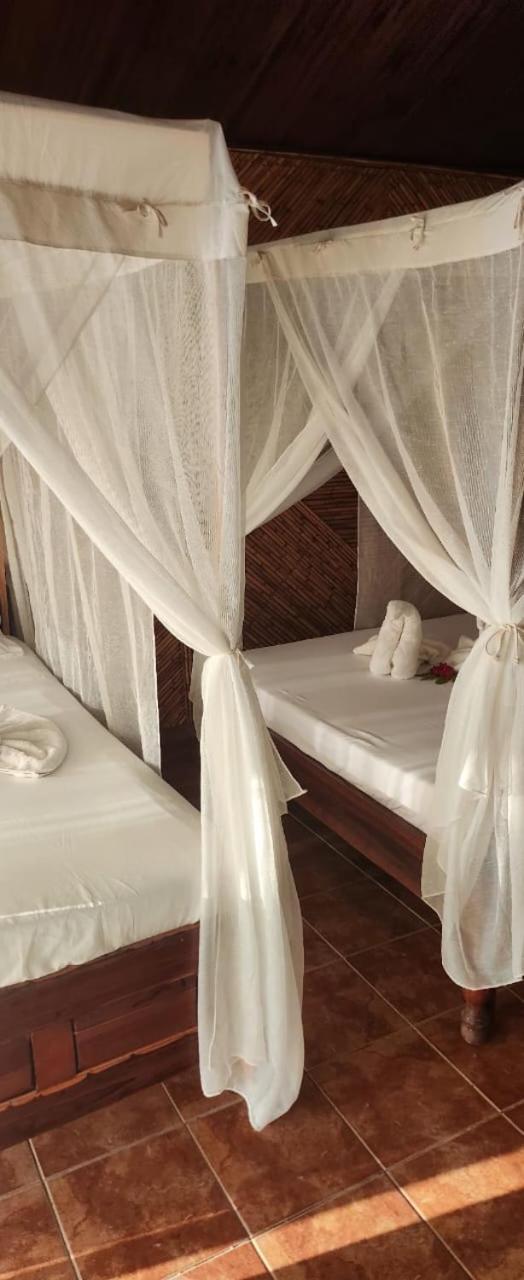 Shangri-La Lodge Ambatomilo 外观 照片