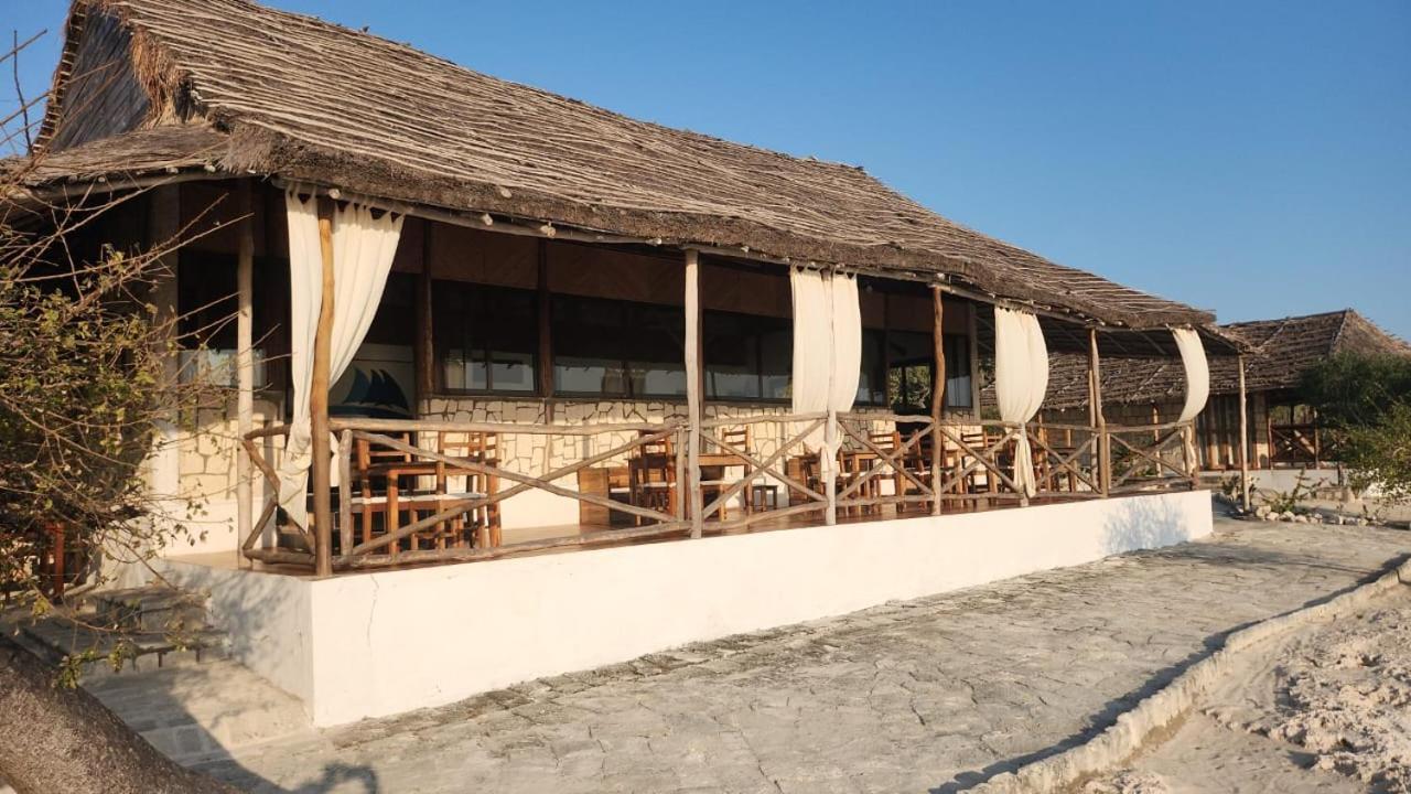 Shangri-La Lodge Ambatomilo 外观 照片
